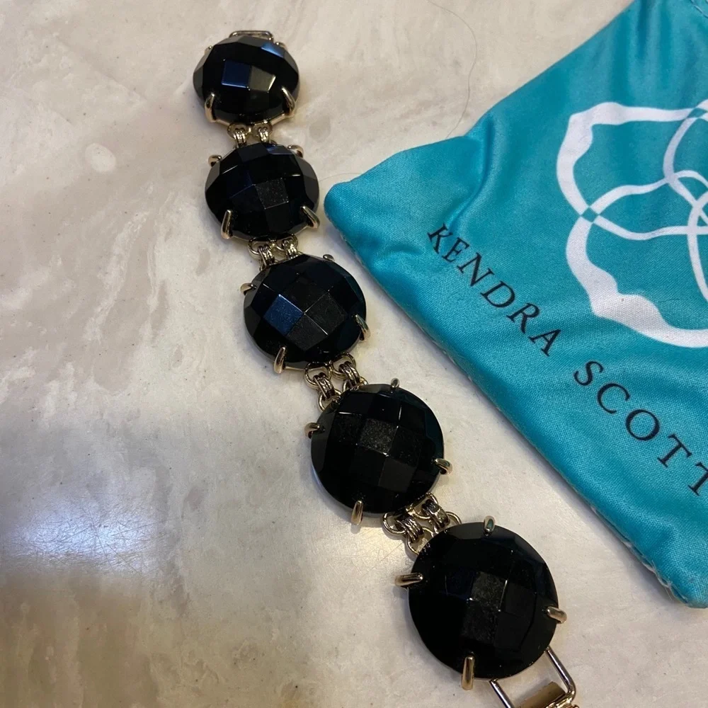 Kendra Scott - Picture 5 of 5